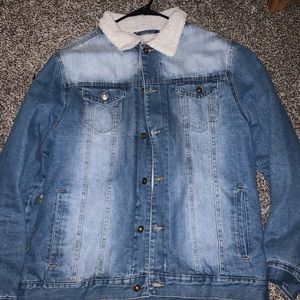 Large Jean jacket from Buckle